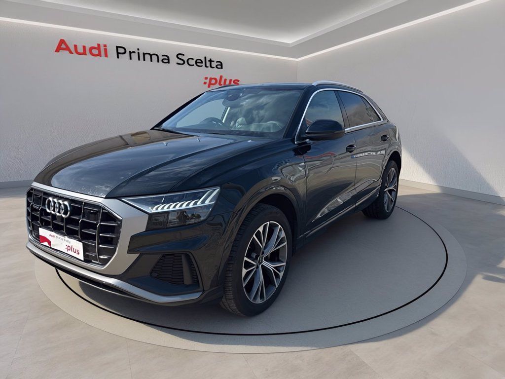 Image of Audi Q8