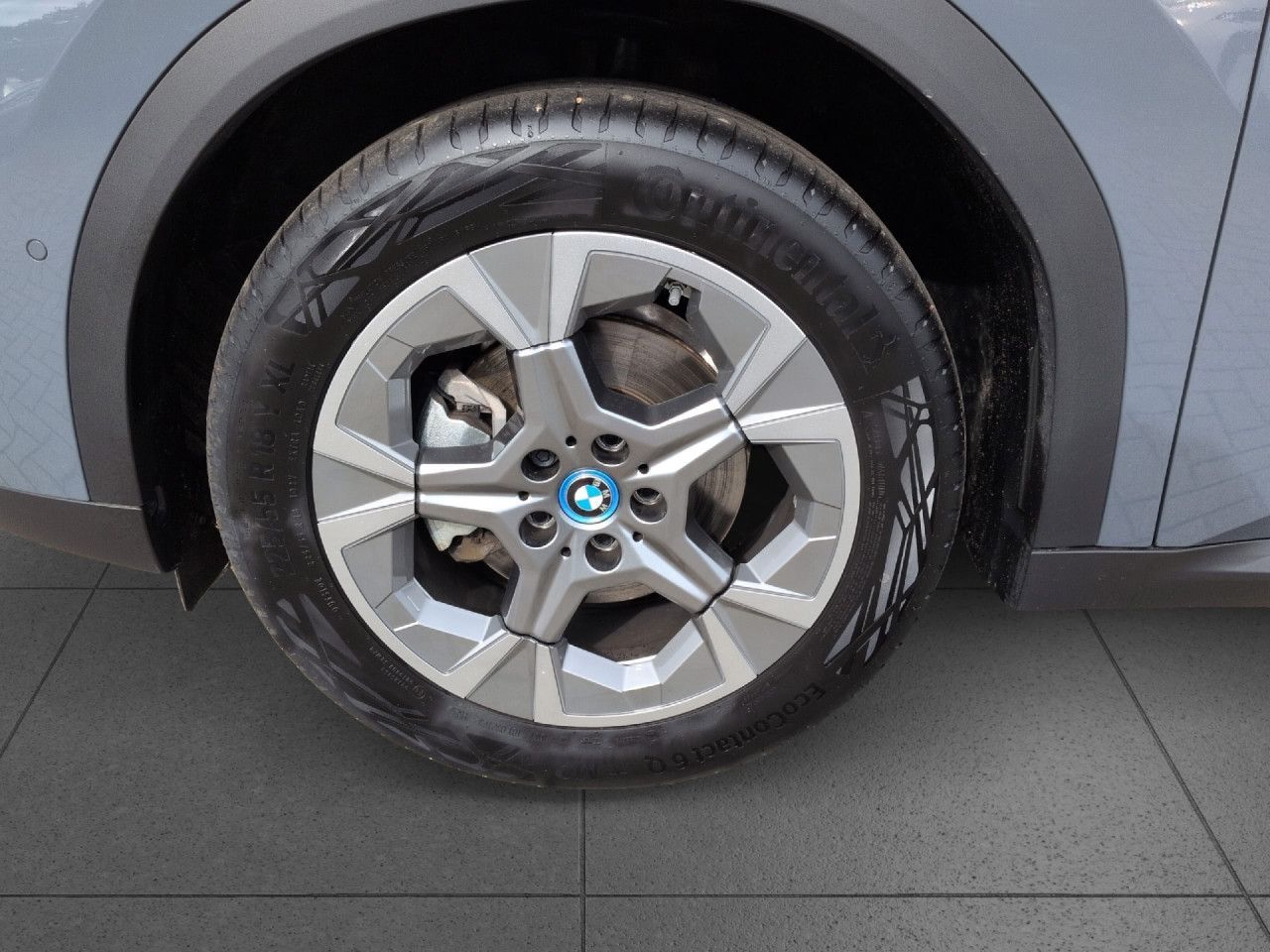 BMW iX2 - Bild 20