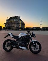 Triumph Street Triple S 660 - TRIUMPH STREET TRIPLE