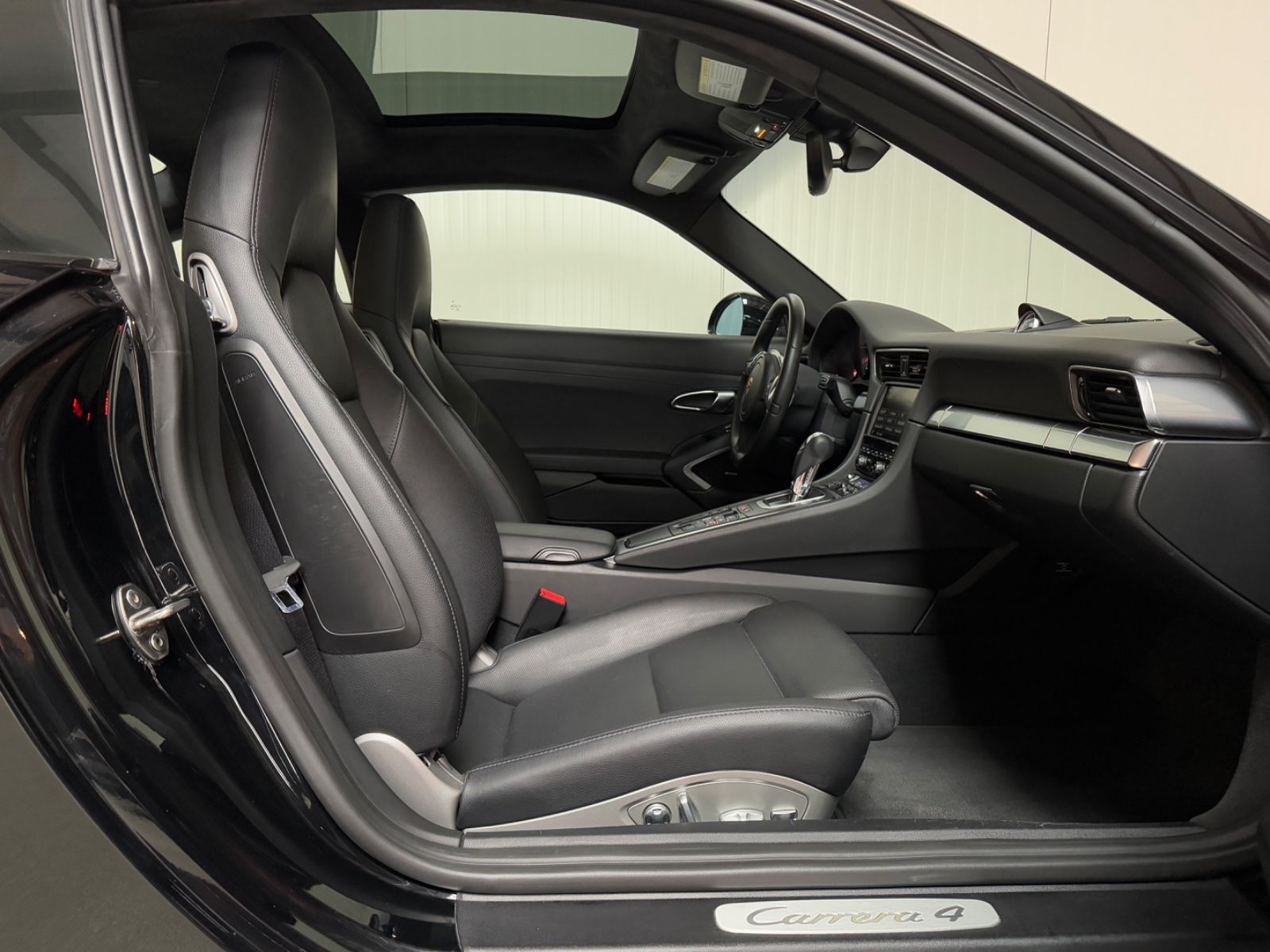 Fahrzeugabbildung Porsche 991/911 Carrera 4/Sport Chrono/SAGA/R.Kamera