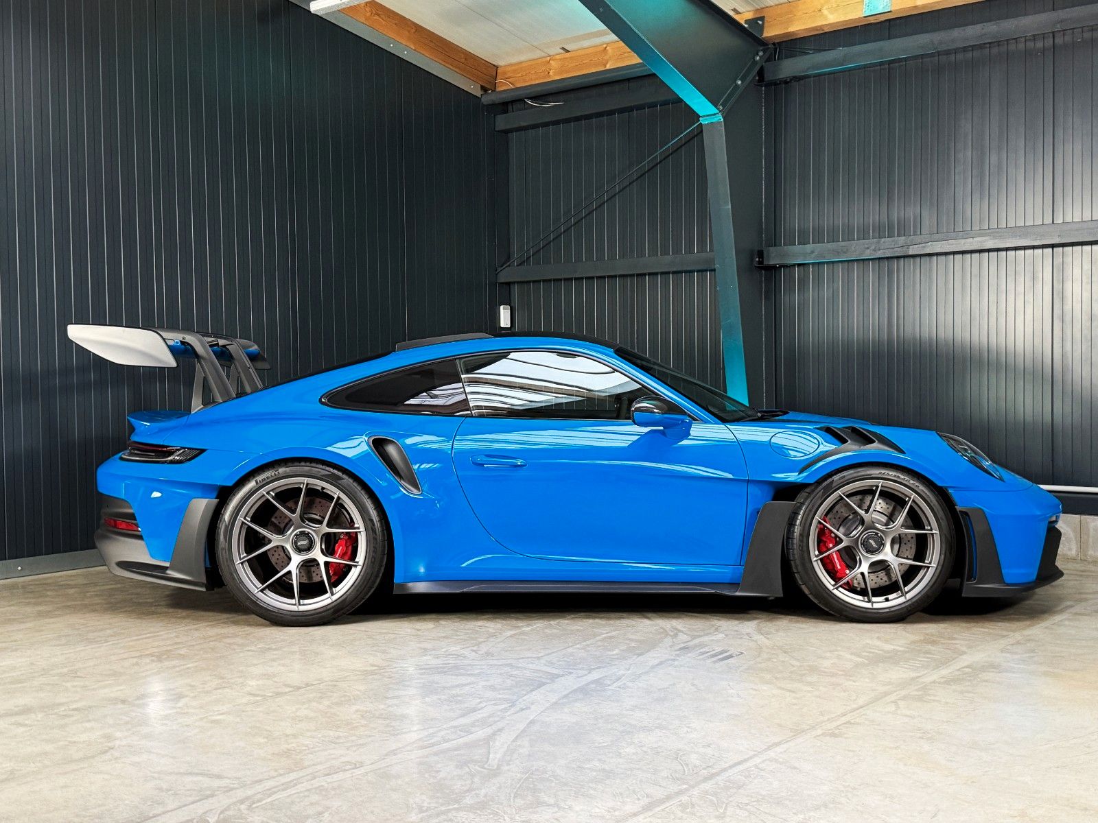 Fahrzeugabbildung Porsche 992 GT3 RS + Approved + Weissach + Sharkblue
