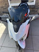 Yamaha Tmax 530DX ice grey vollständige Optionen - BEHINDERTEN UMBAU BENZIN