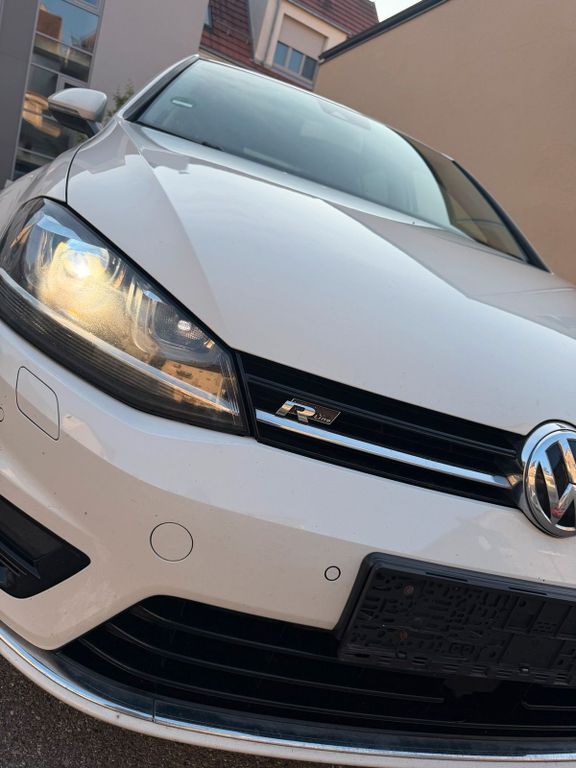 Image of Volkswagen Golf
