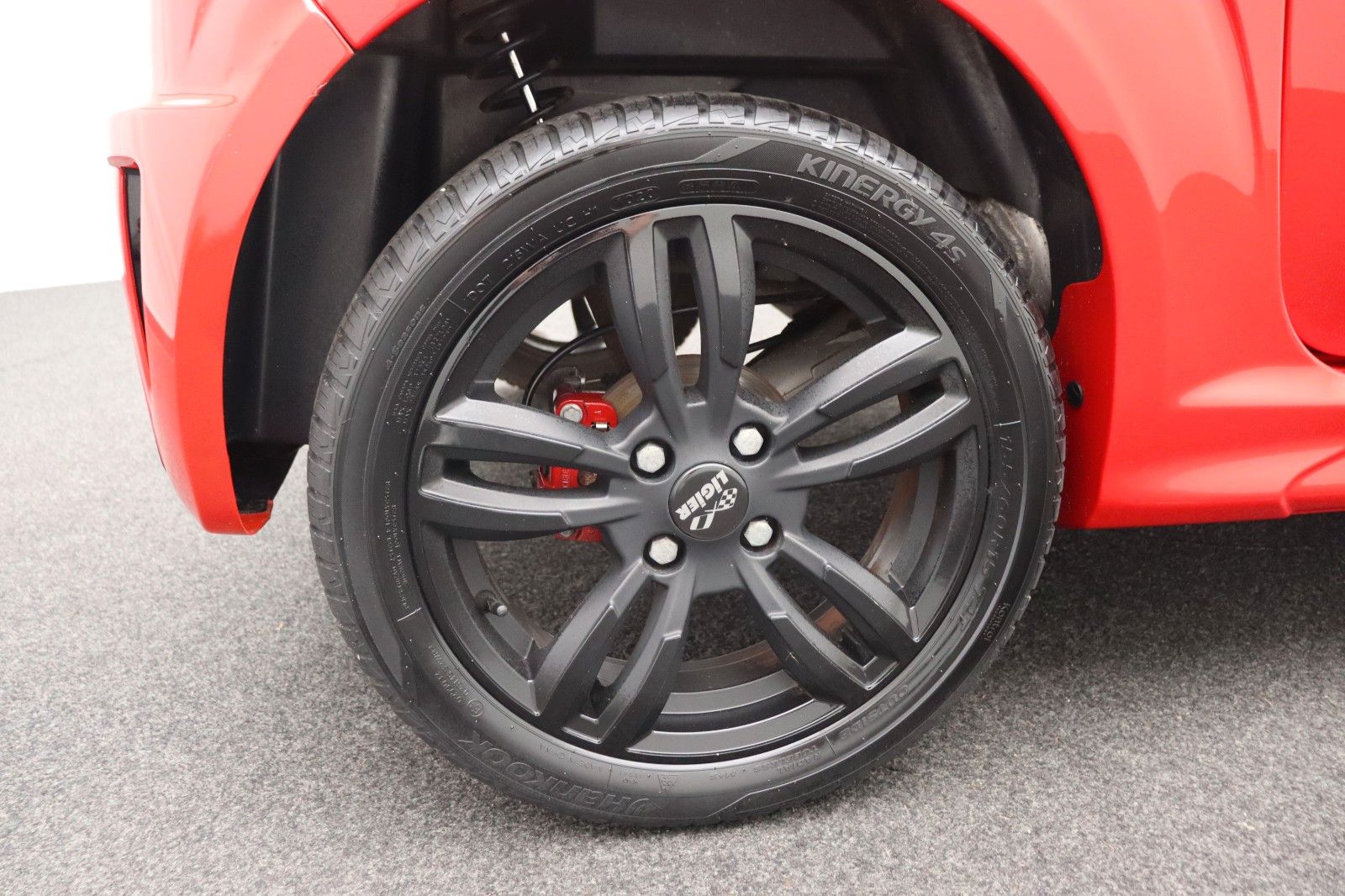 Fahrzeugabbildung Ligier JS50L Sport *Fahren ab 15* *45km/h*