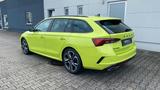 Skoda Octavia Combi RS 2.0 TSI DSG AHK,NAVI,KESSY,LED - Skoda Octavia: Grün