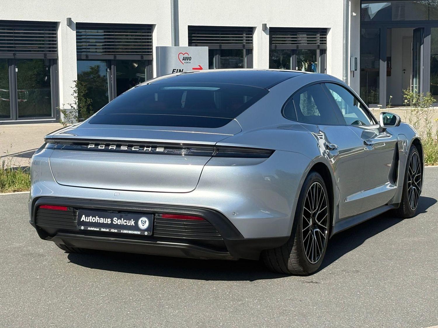 PORSCHE TAYCAN 408CH