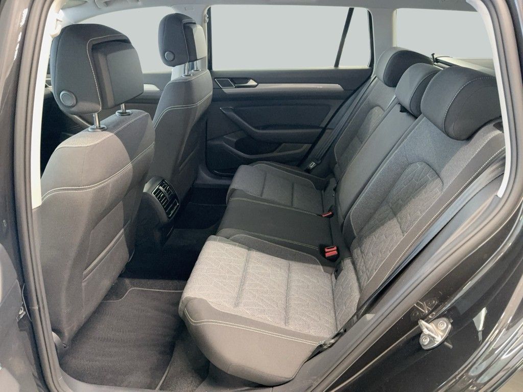 Volkswagen Passat Variant - Bild 11