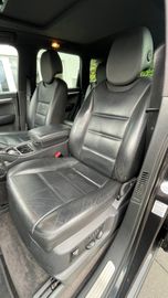 Porsche Cayenne - 12