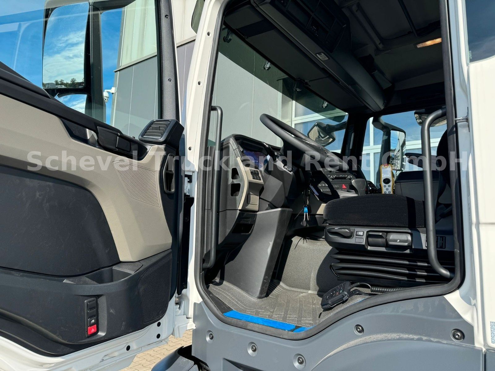 Fahrzeugabbildung MAN TGS 26.480 6x4 MEILLER 21.65 Fernfunk.