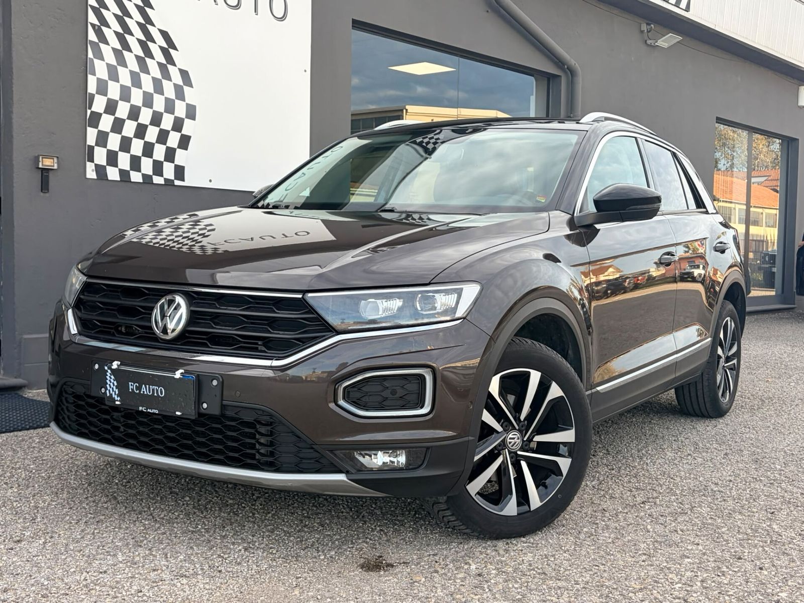 Volkswagen T-Roc 1.6 TDI SCR Style BlueMotion Te imagem 2