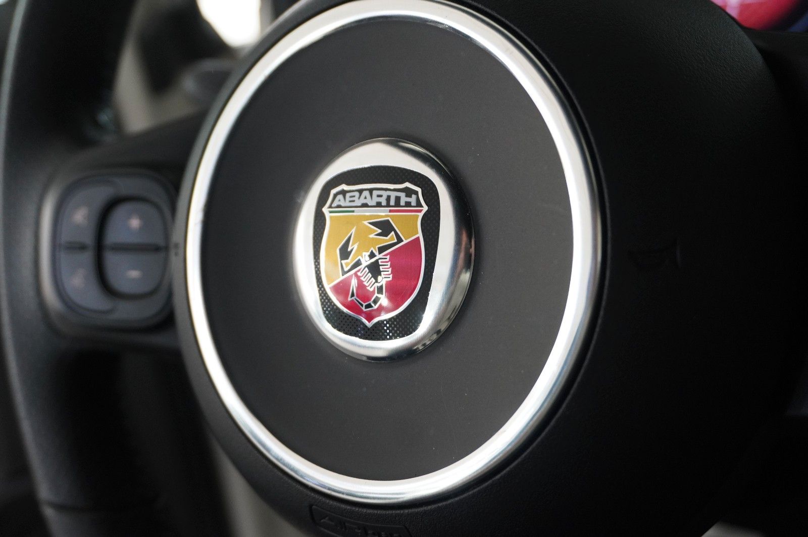 Fahrzeugabbildung Abarth 595 1.4 T-JET CORSA NAVI/LED/VIRTUAL/SPORT/DAB+