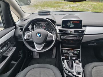 BMW 225 Active Tourer - 8
