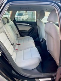 Audi A4 Allroad - 11