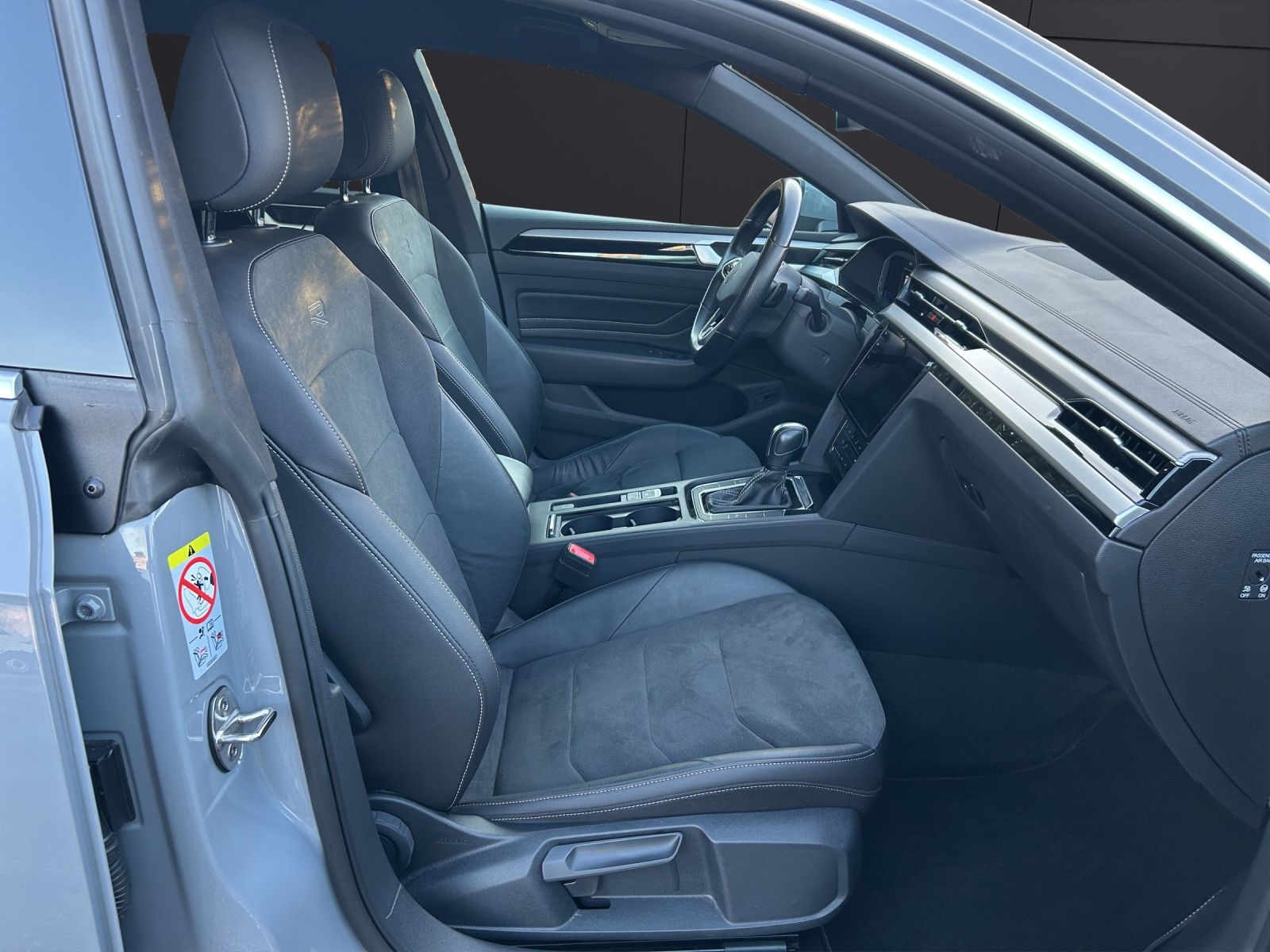 Fahrzeugabbildung Volkswagen Arteon SB R-Line TDI DSG LED ACC SHZ PDC Navi Kl