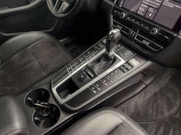 Porsche Macan S, PDK, Approved - 072026, Alcantara