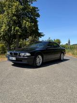 BMW 735iA - schwarze BMW 735