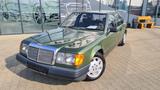 Mercedes-Benz 200 H-Kennzeichen 