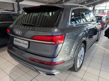 Audi Q7 - 7