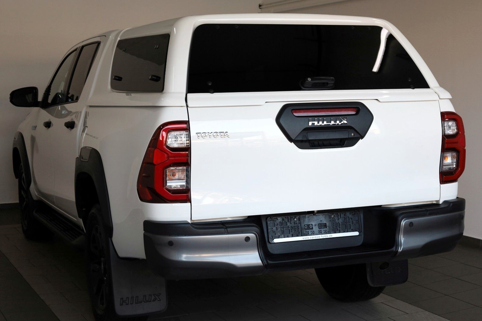 Fahrzeugabbildung Toyota Hilux 2.8 D-4D 4x4 Invincible,HardTop,Garantie