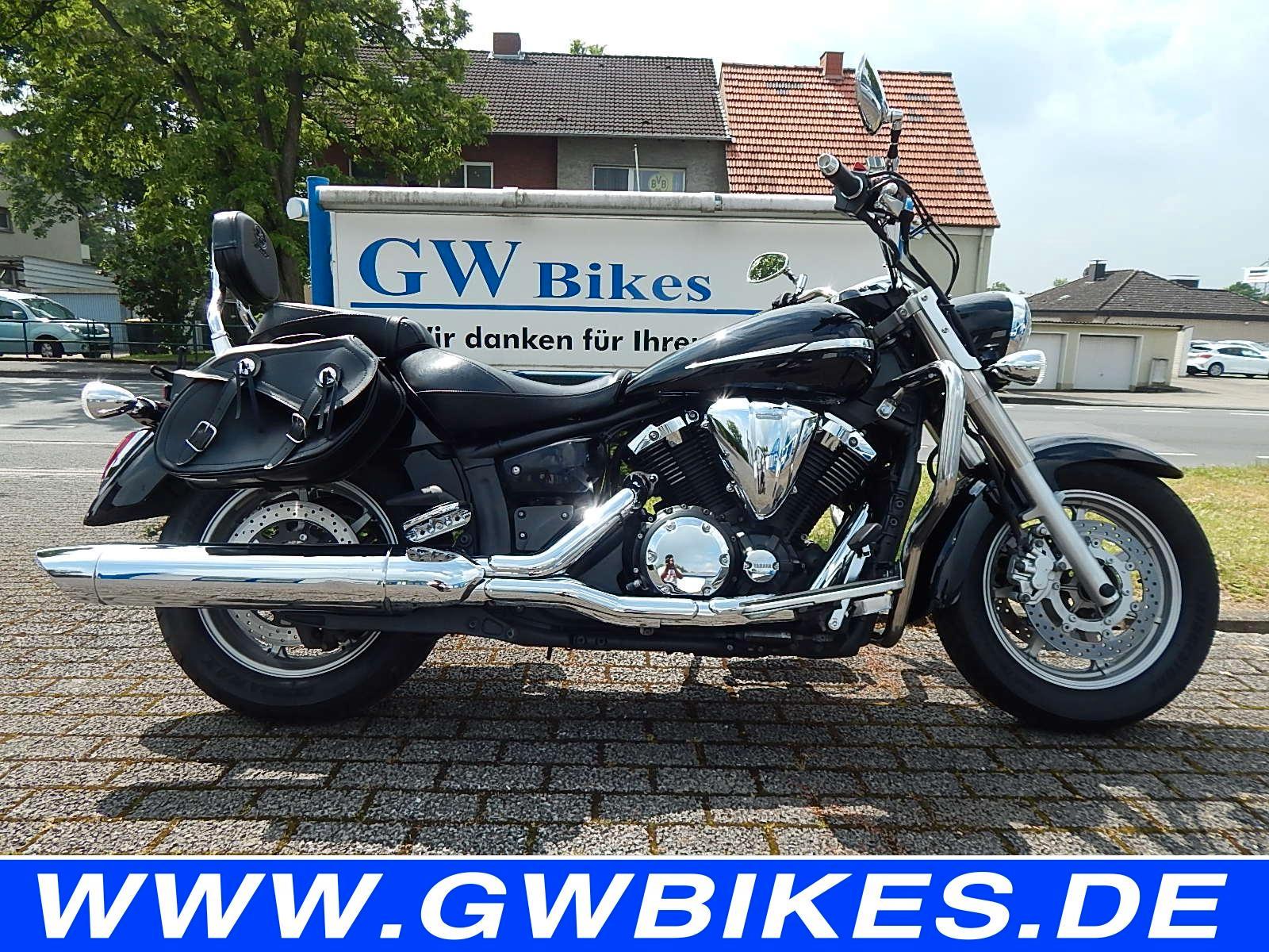 Yamaha XVS 1300 A MIDNIGHSTAR