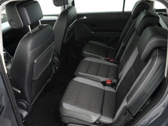 Touran COMFORTLINE DSG+LED+AHK+NAVI+SPORTFAHRWER