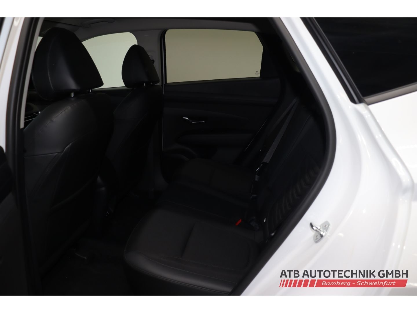 Fahrzeugabbildung Hyundai Tucson Trend 1.6 T-GDi PHEV 4WD Navi LED ACC El.