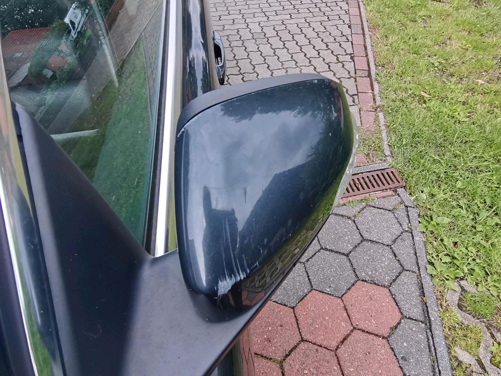 Volvo V70 2010 — photo 11