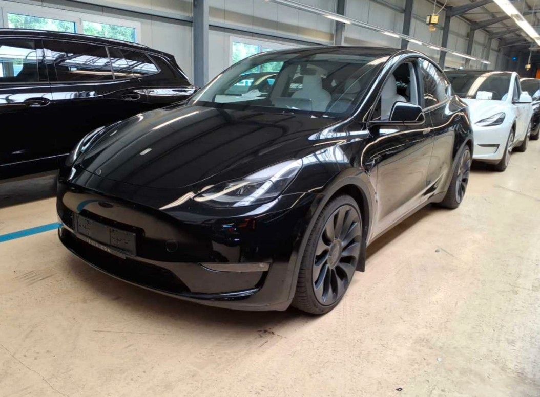 TESLA Model Y Performance Dual AWD*LEDER/Weiss*21Zoll*