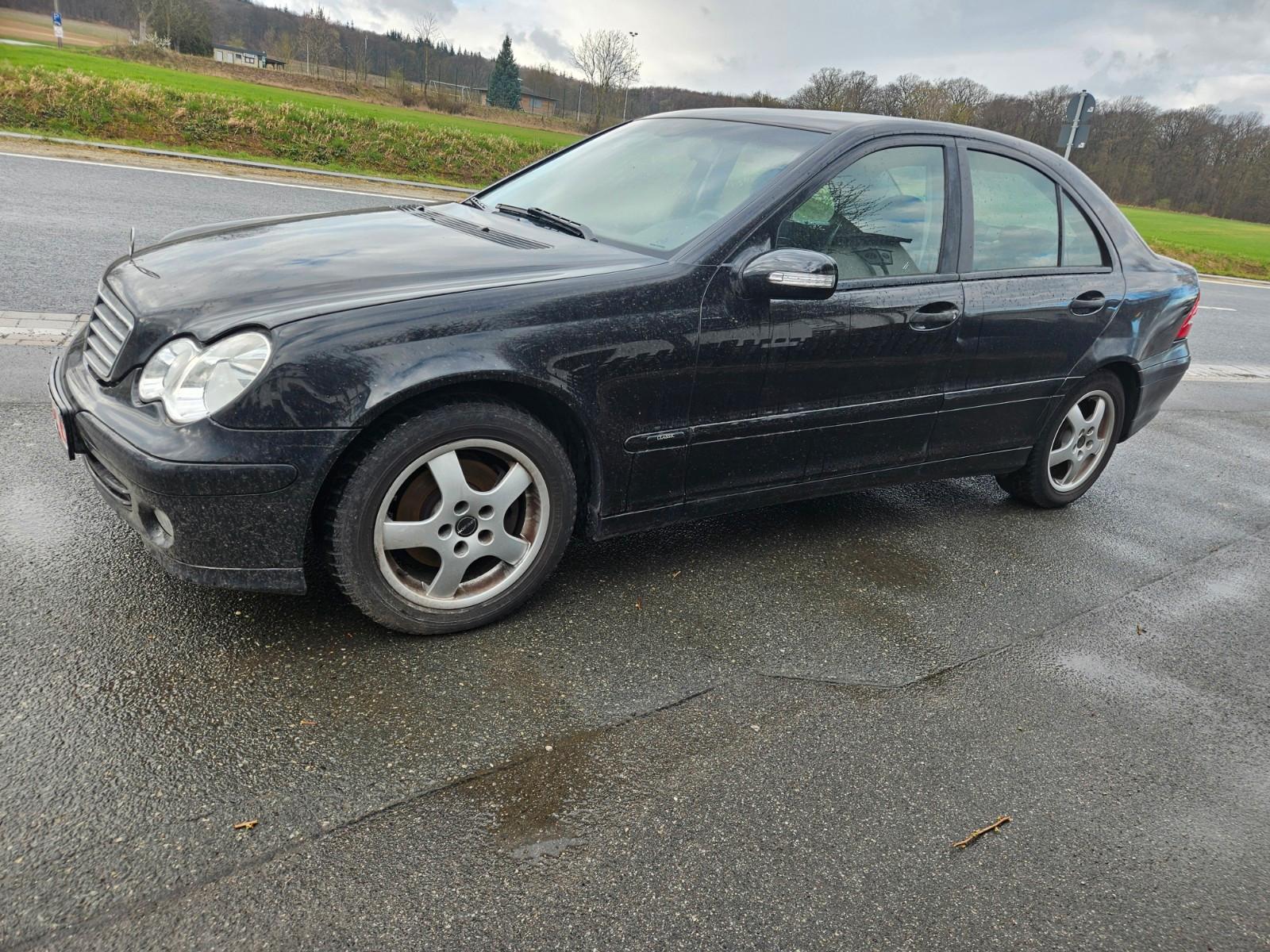Mercedes-Benz C 220 C Limousine C 220 CDI