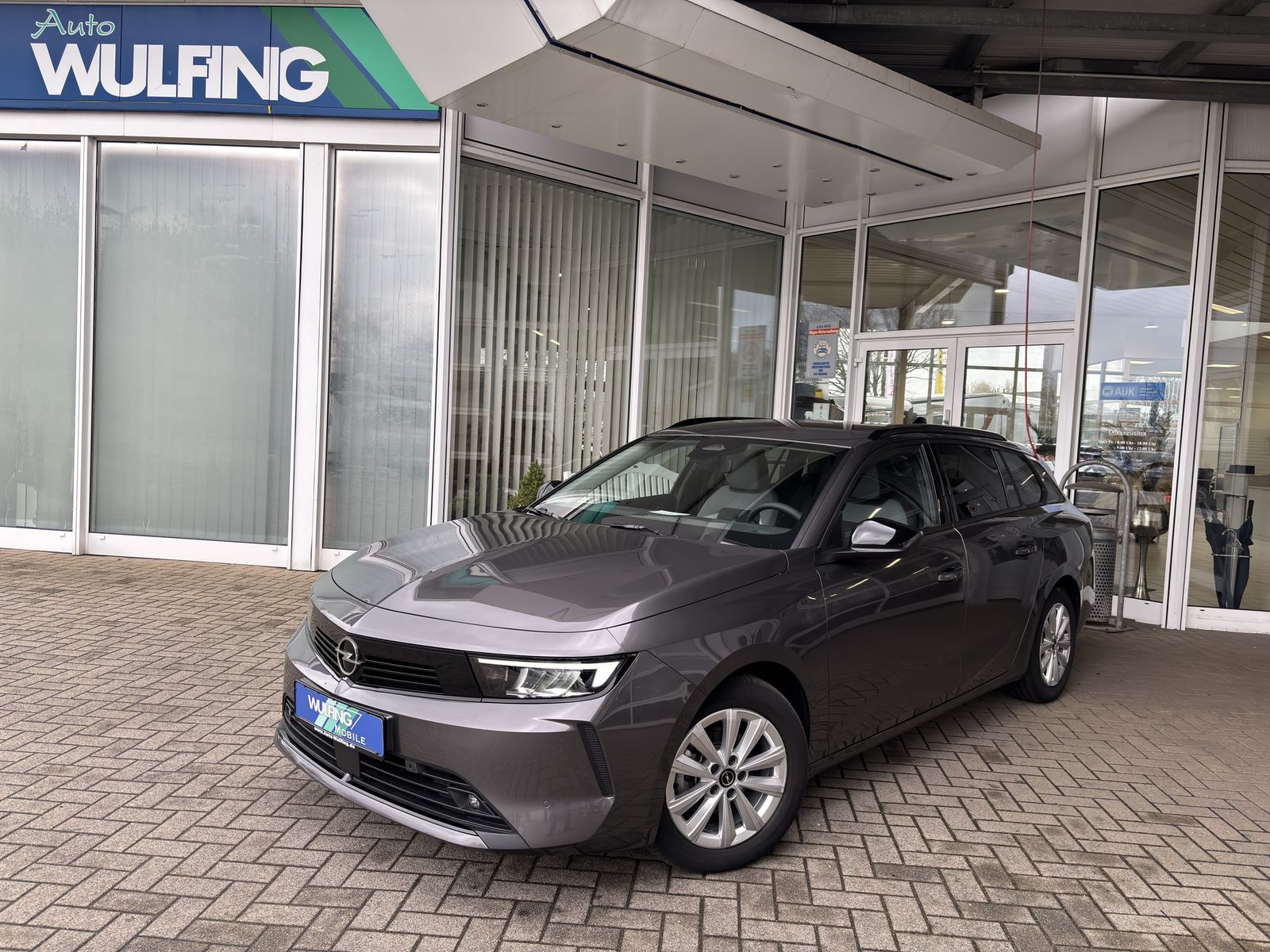 Opel Astra Sports Tourer 1.2 Turbo Edition NAVI LED 