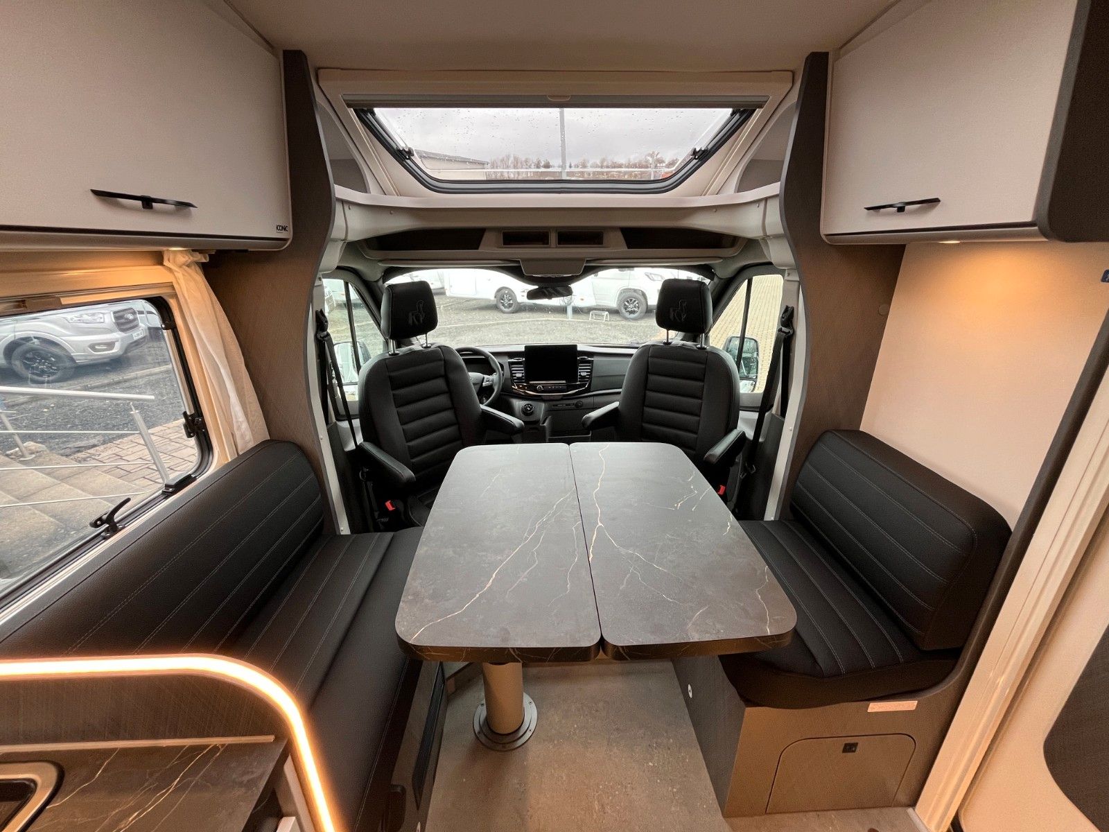 Fahrzeugabbildung Etrusco V 6.8 SCF *Automatik*iConic*Complete Selection*X