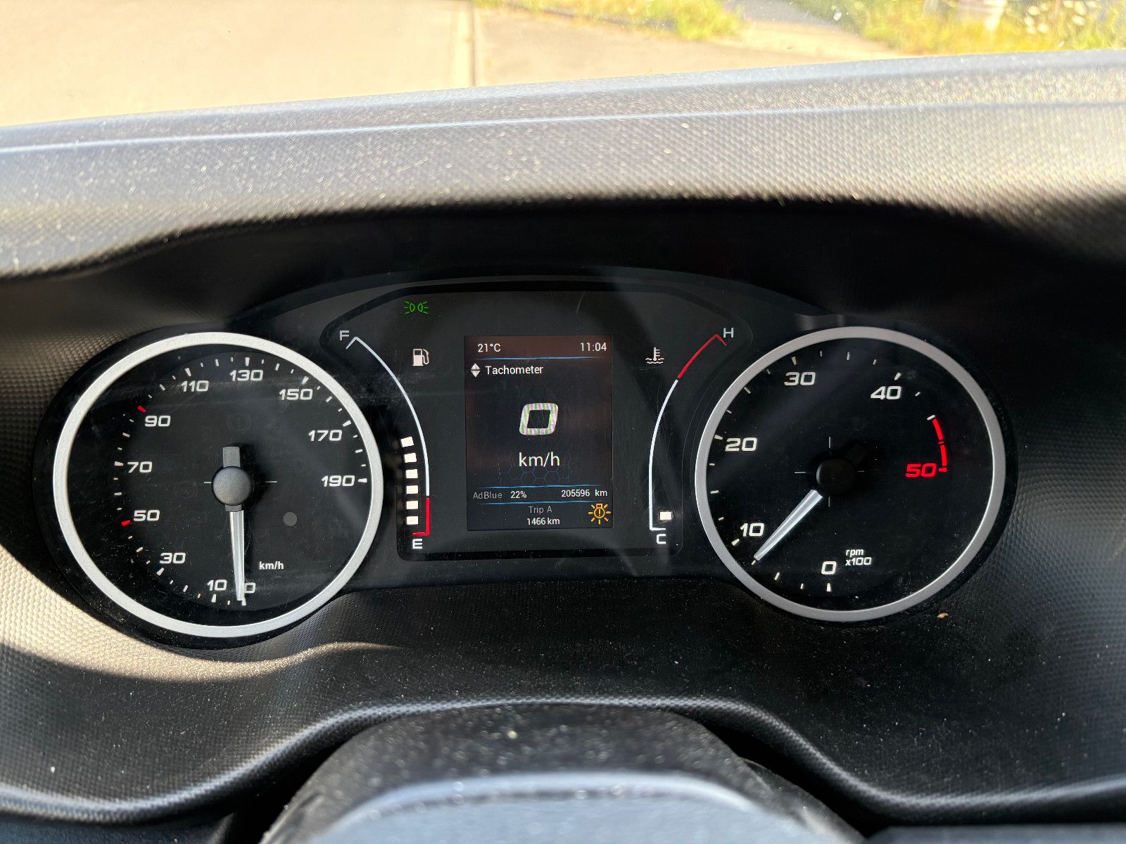 Fahrzeugabbildung Iveco Daily Kasten HKa 35 C ... V Radstand 4100/3-SITZ