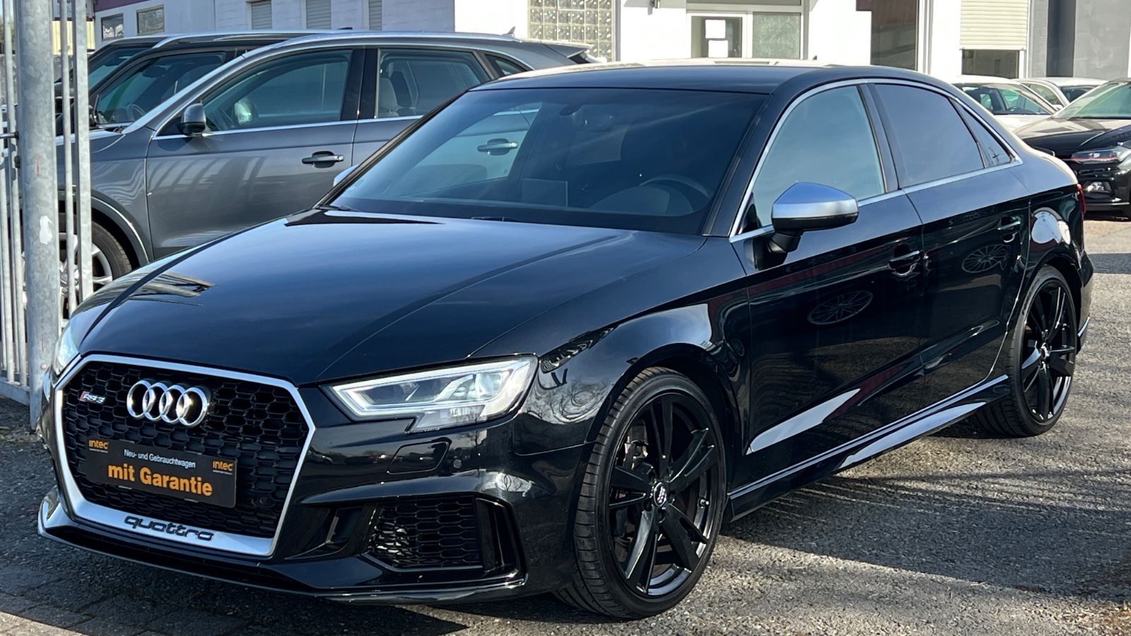 AUDI RS3 2.5 TFSI QUATTRO LIMOUSINE NAVI MATRIX LED