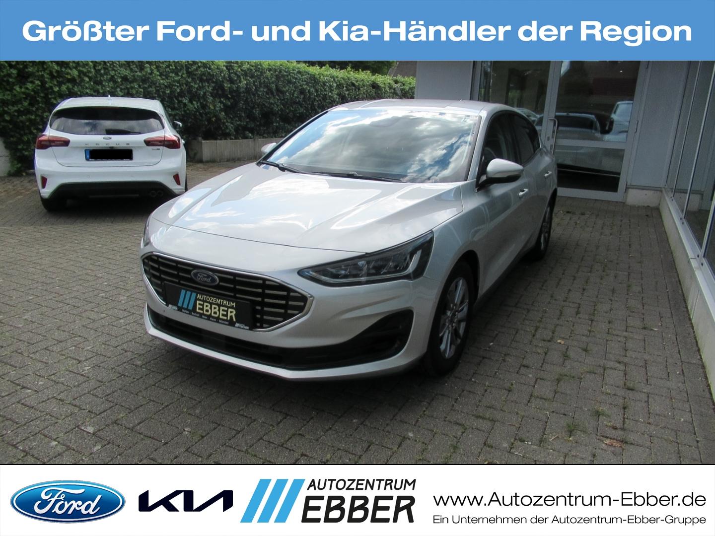 Ford Focus Titanium X Limousine LEDER LED ACC NAVI AP