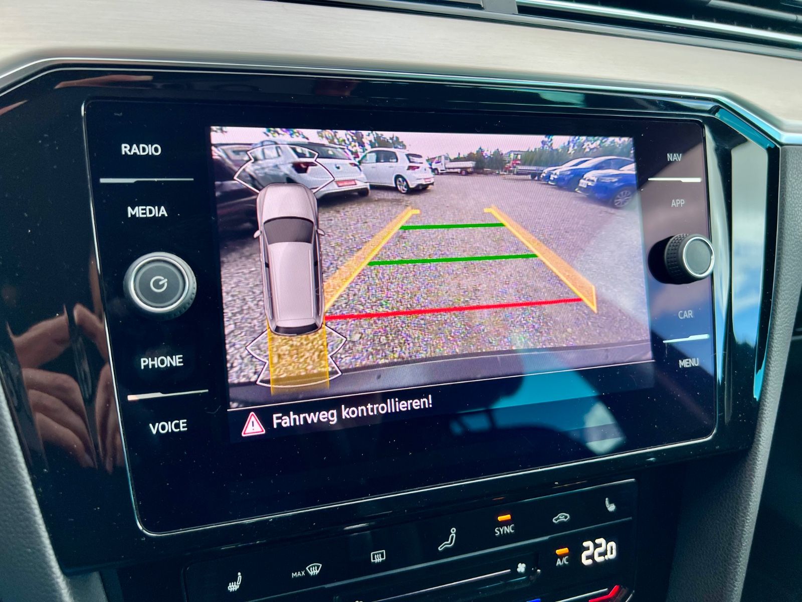VW Passat Variant Elegance AAC AHK GZJR CARPLAY