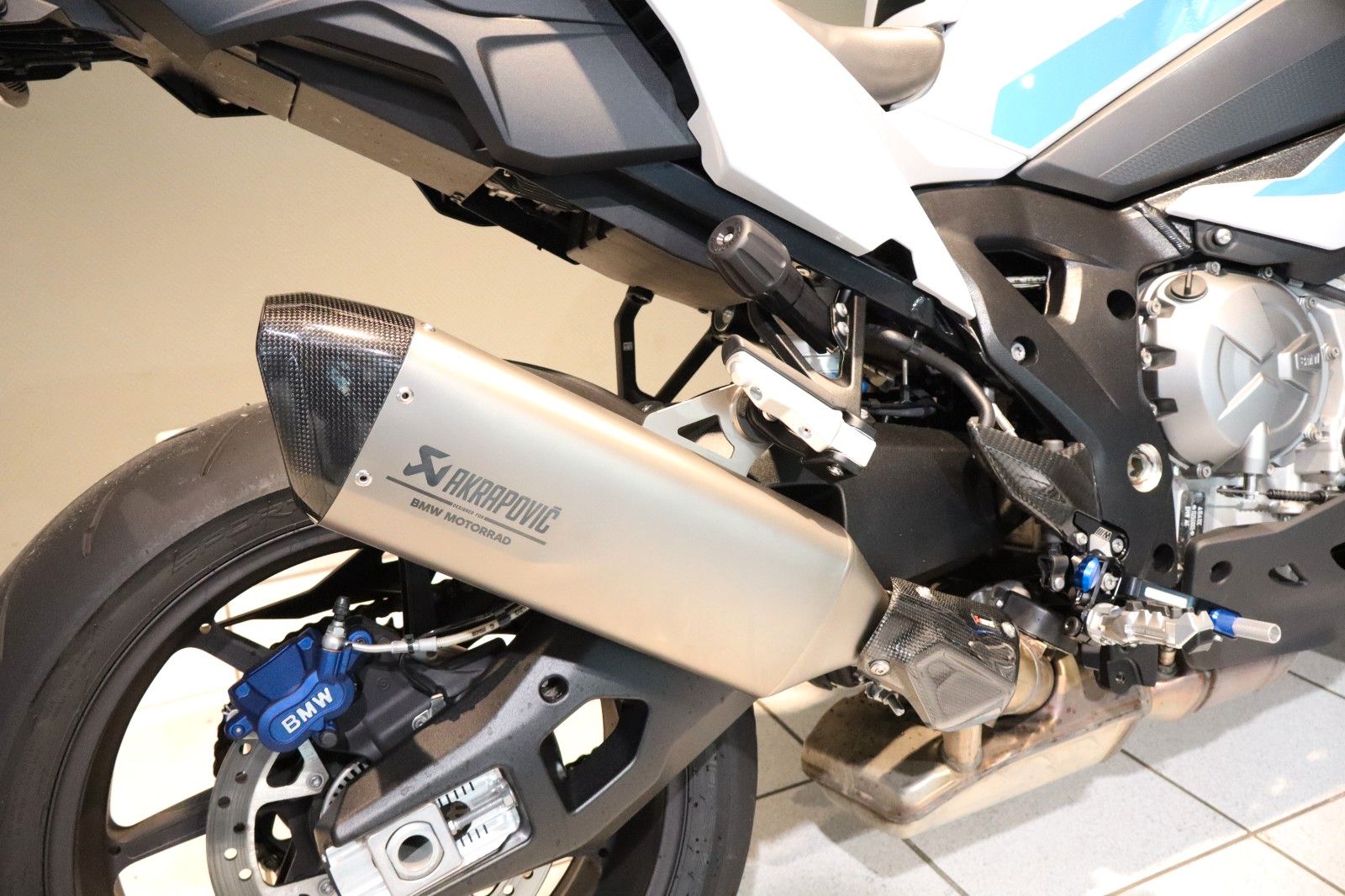 Fahrzeugabbildung BMW M1000 XR