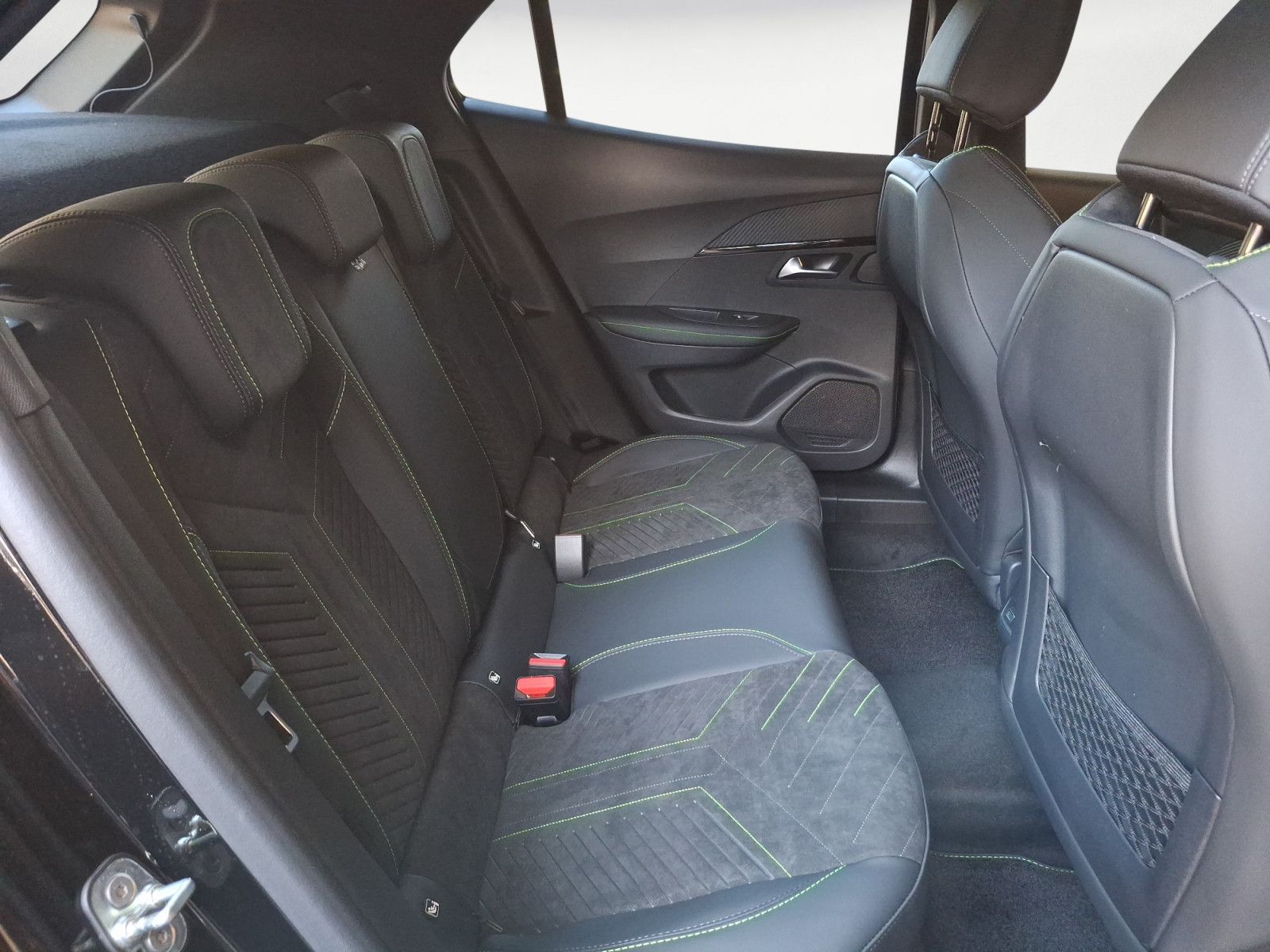 Peugeot 2008 - Bild 14