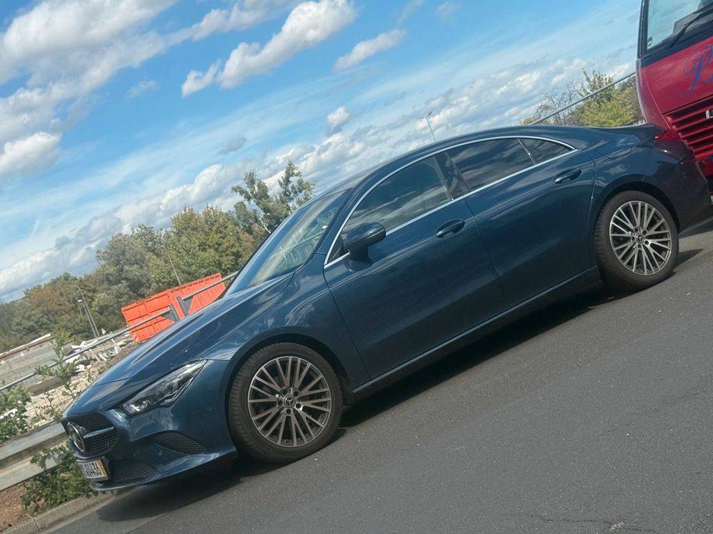 Image of Mercedes-Benz CLA 200