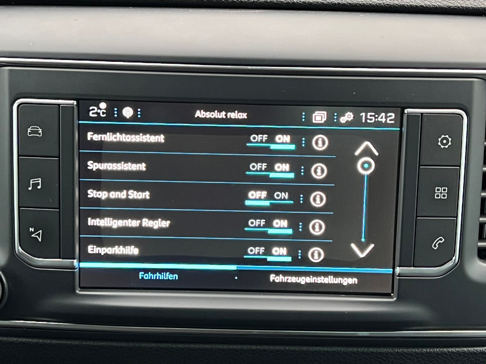 Fahrzeugabbildung Peugeot Traveller Business VIP L2 7-SITZER ABSOLUT VOLL