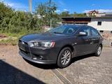Mitsubishi Lancer 1.8 Di-D - Mitsubishi Lancer mit Diesel-Antrieb: Limousine, 1.8