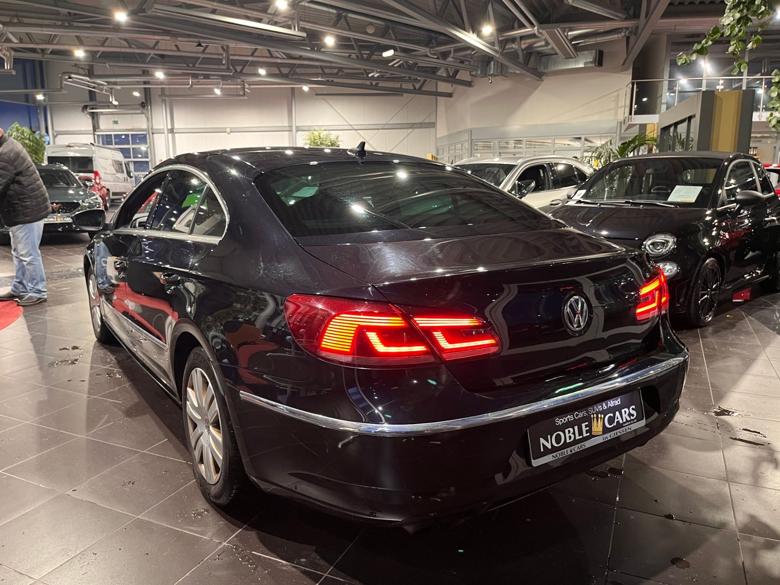 Fahrzeugabbildung Volkswagen CC Passat KLIMA XEN NAV SHZ PDC 18"
