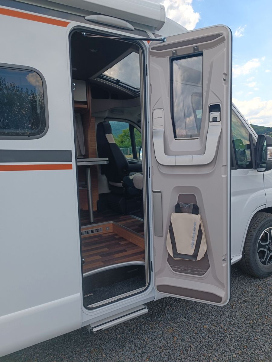 Fahrzeugabbildung Weinsberg CaraCompact 600 MEG Edition Pepper*Automatik*LED