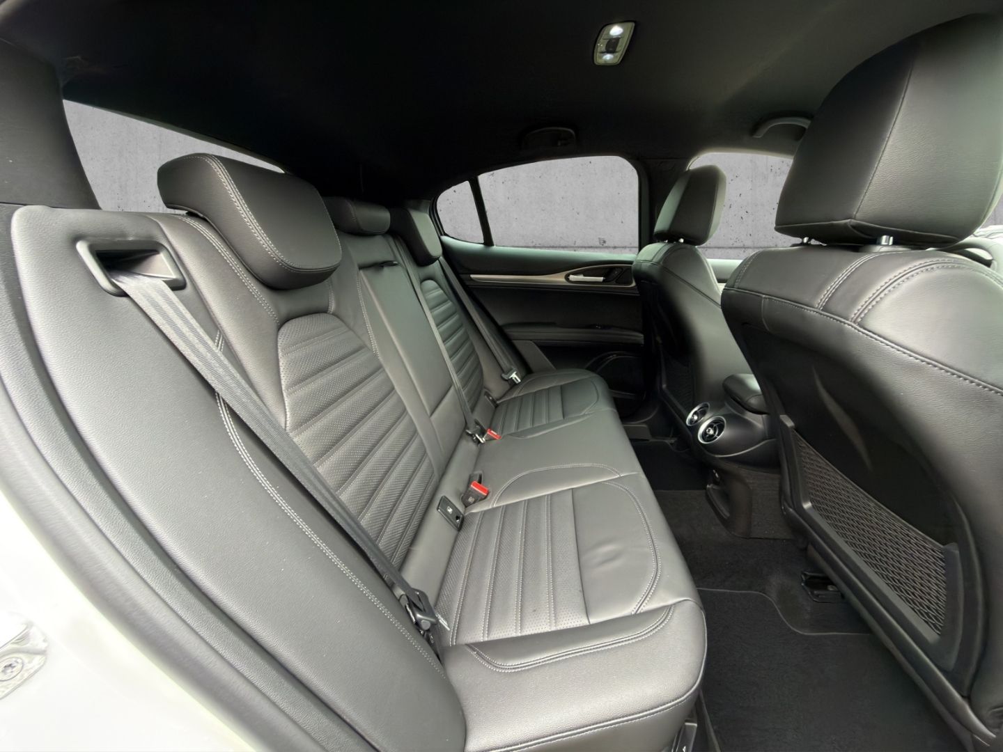 Alfa Romeo Stelvio - Bild 7
