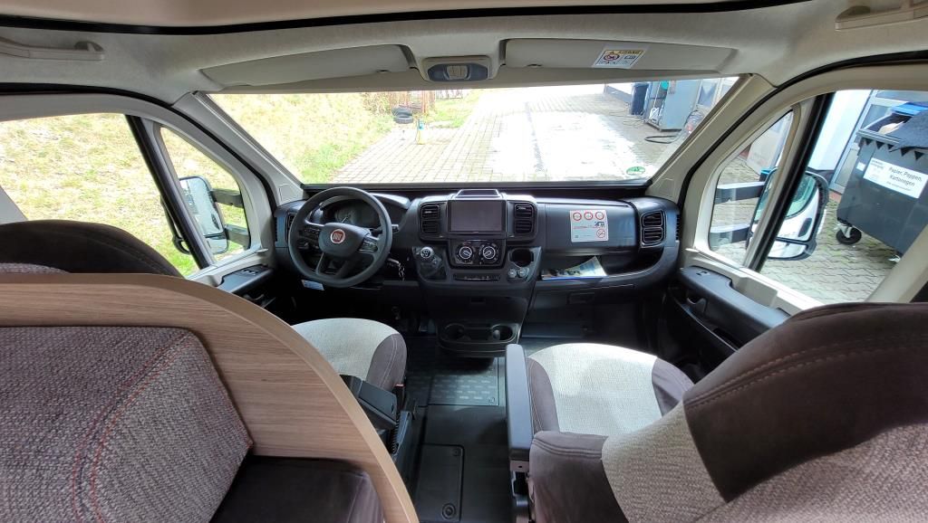 Autohaus Zimpel & Franke -  Challenger C387 6 Schlafplätze +Markise+Solar+Connect - Bild 15 Autohaus Zimpel & Franke -  Challenger C387 6 Schlafplätze +Markise+Solar+Connect - Bild 15