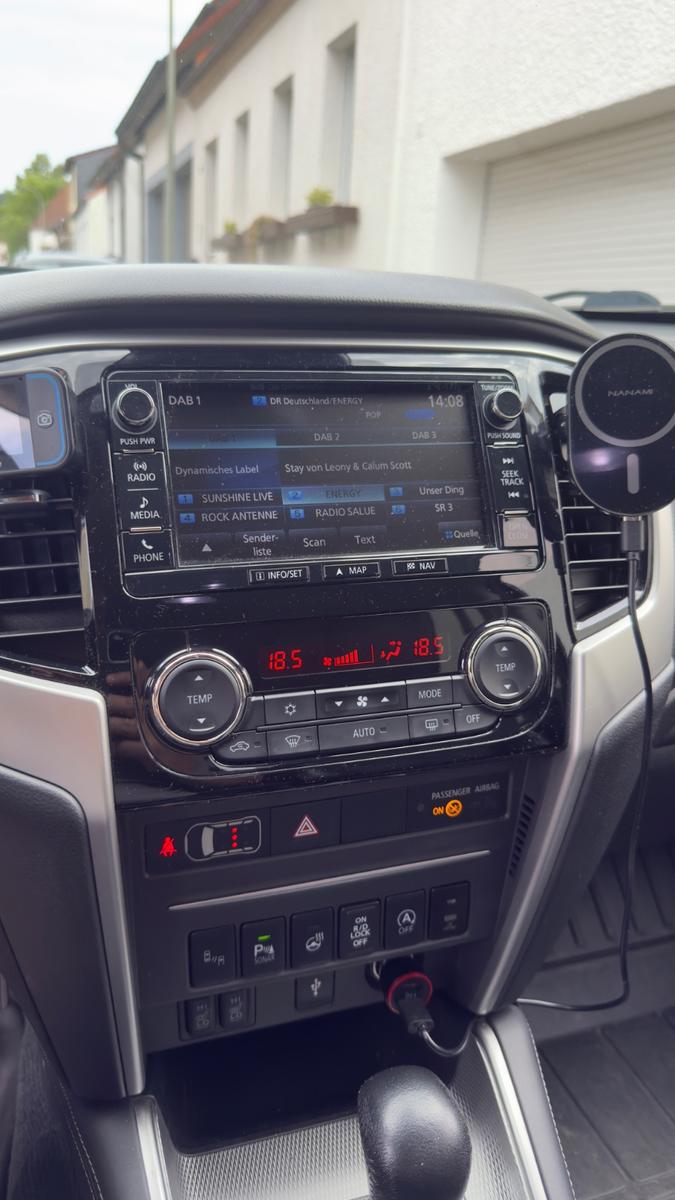 Mitsubishi L200 Vollaustattung Leder Top Navi