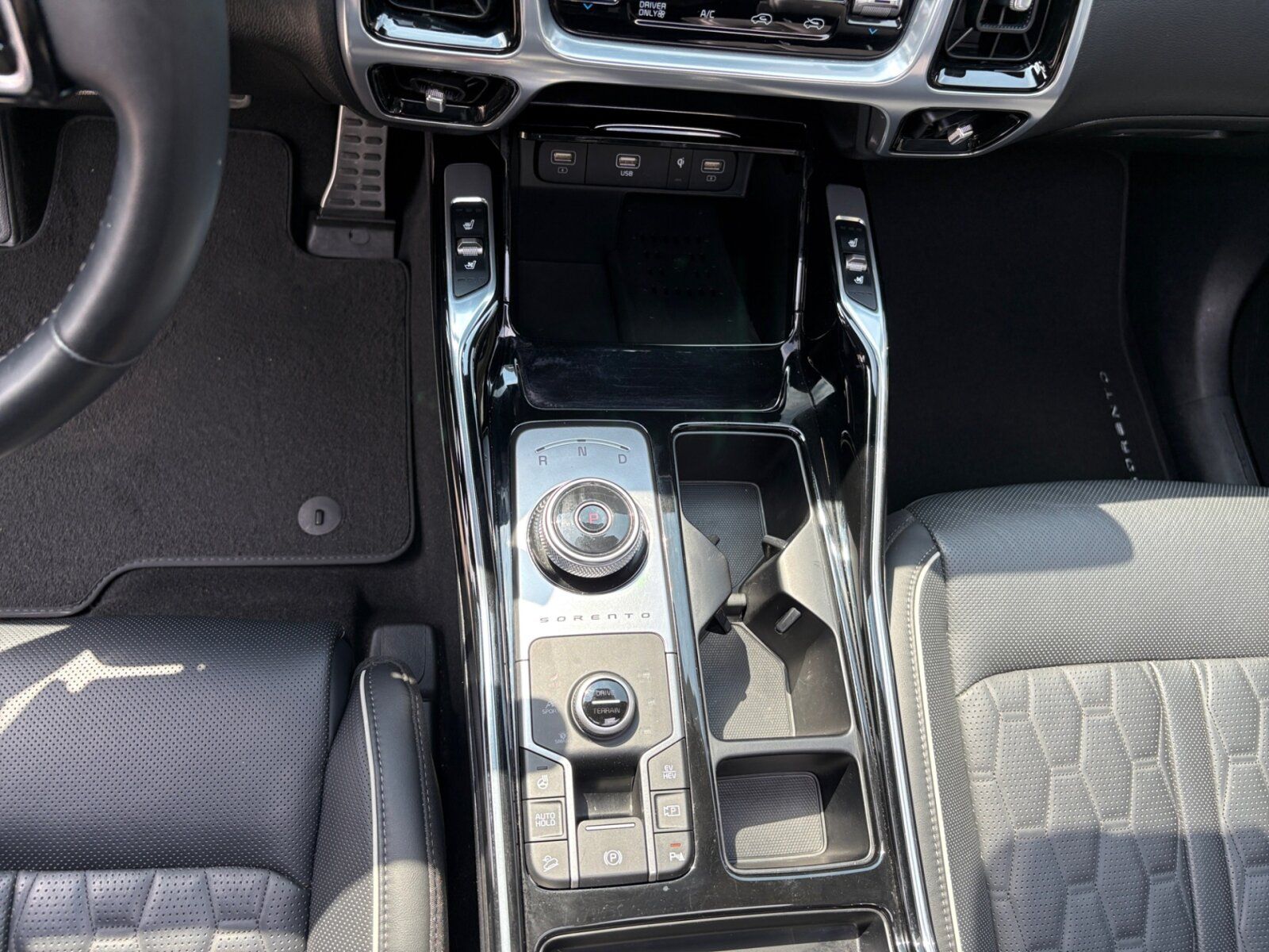 Fahrzeugabbildung Kia Sorento 1.6 T-GDI DCT AWD PHEV Platinum GD AHK