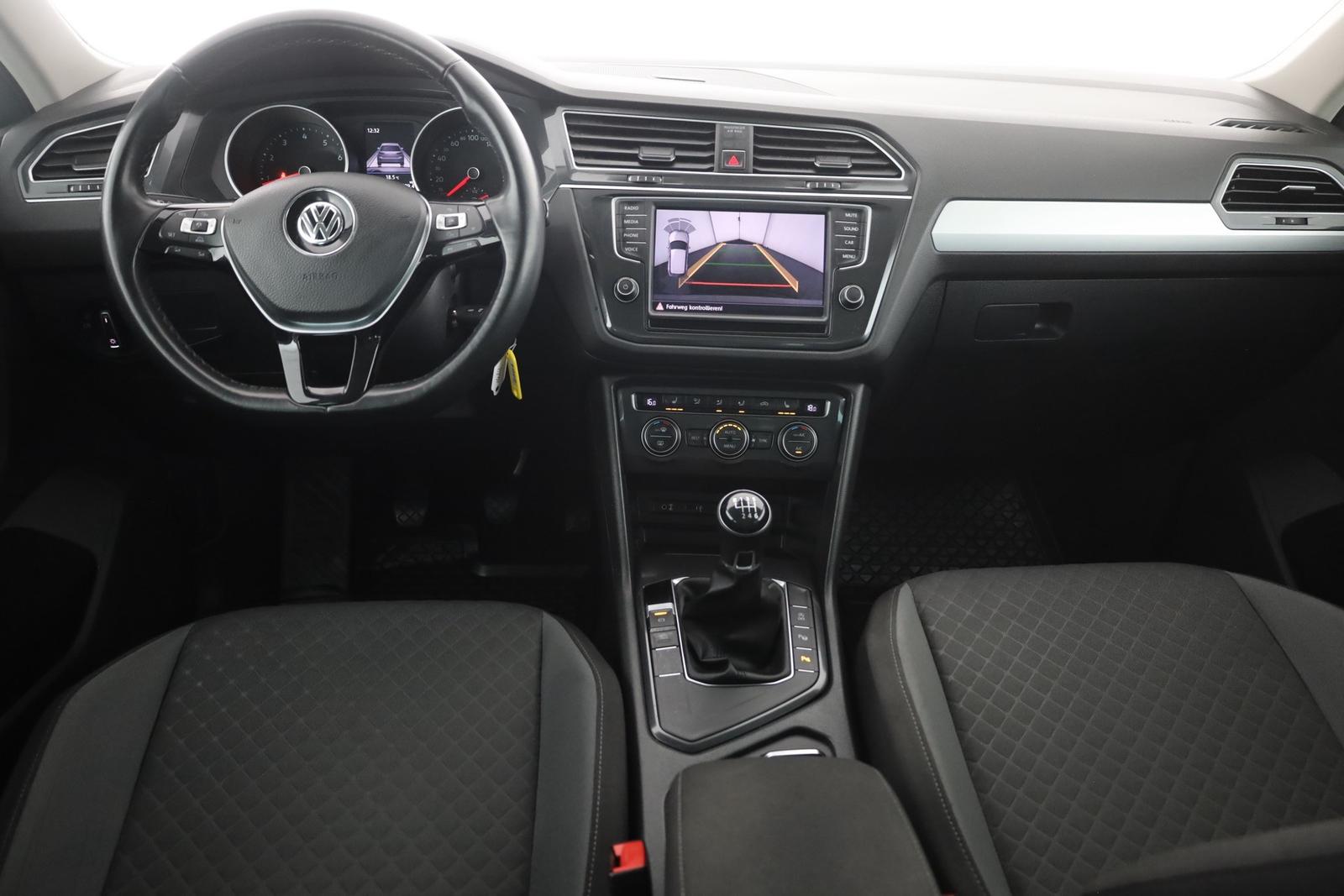 Volkswagen Tiguan 1.4 TSI Comfortline LED AHK Kamera ACC