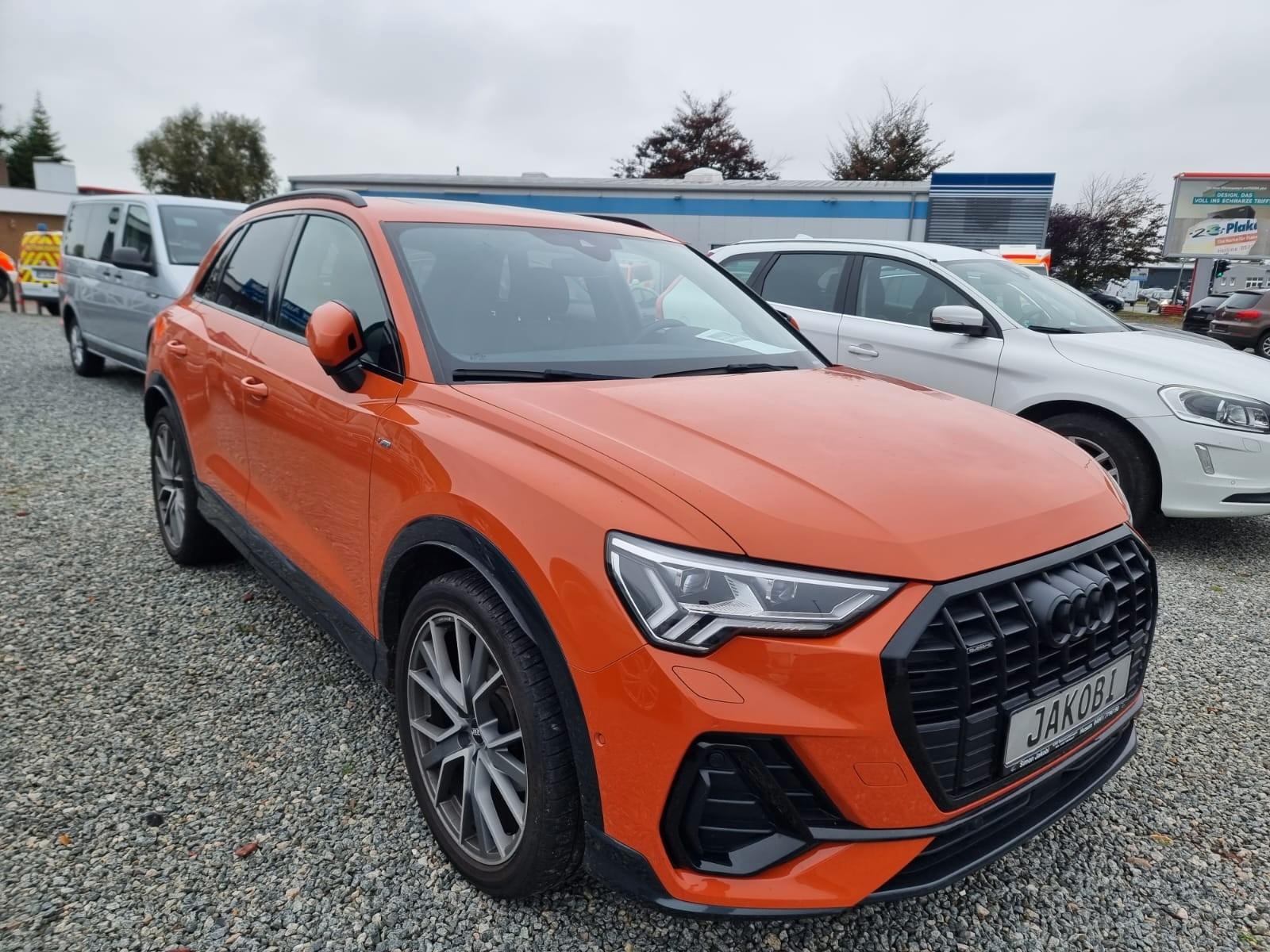 Audi Q3 35 TDI quattro S line LED CarPlay CAM