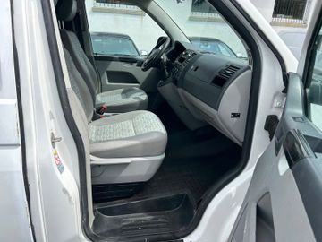 Volkswagen T5 Transporter - 12