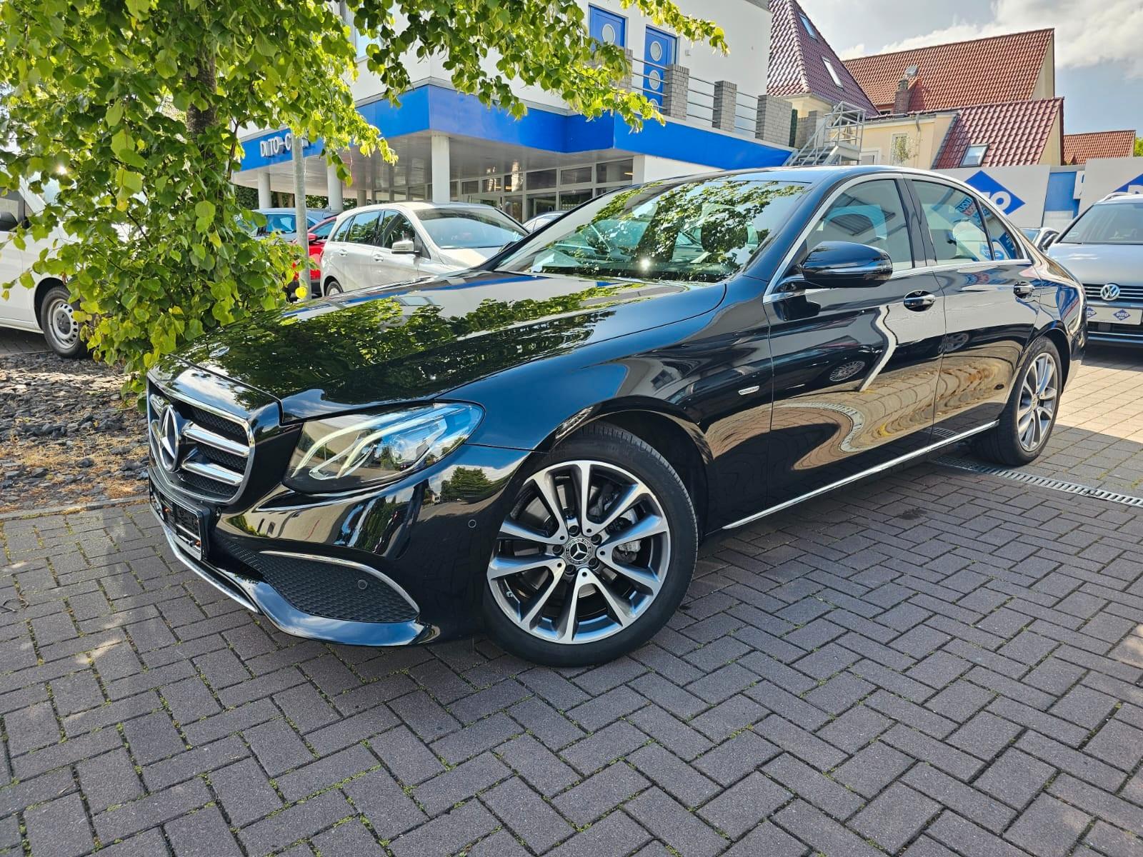 Mercedes-Benz E 200 Limo.  4Matic/Automatik/LED/AHK/Tot-Winkel